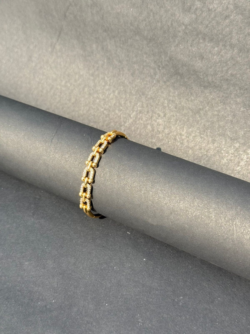 Gold chain bracelet