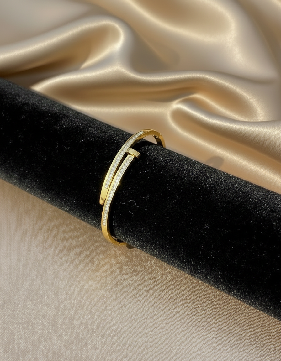 Nail bangle bracelet