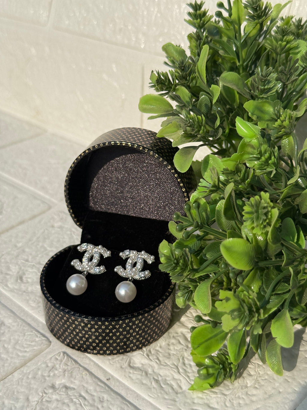 Chanel pearl drop earrings