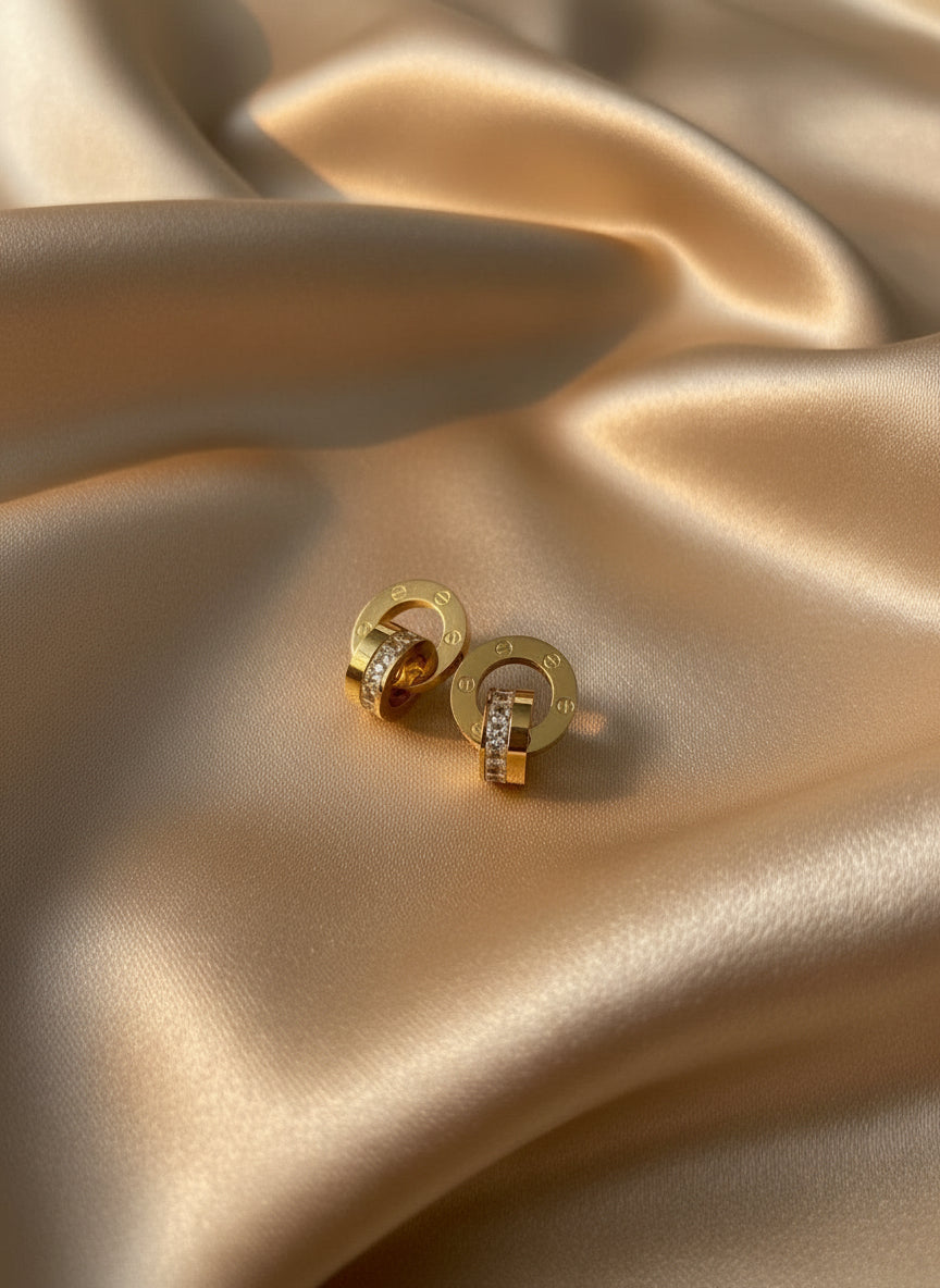 Dual ring stud earrings